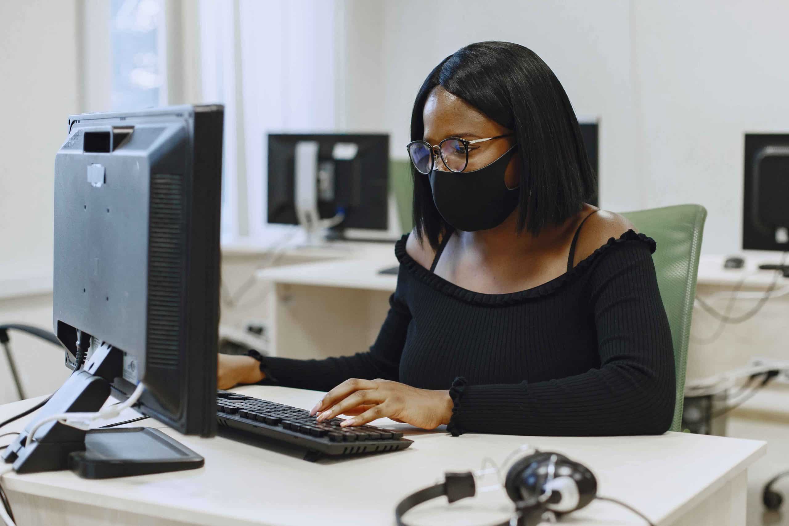 Lancer un site e-commerce au Cameroun Lancer un site e-commerce au Cameroun : opportunités clés